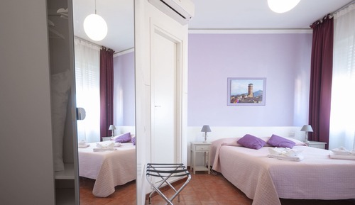 Superior Double Room, Ensuite, City View