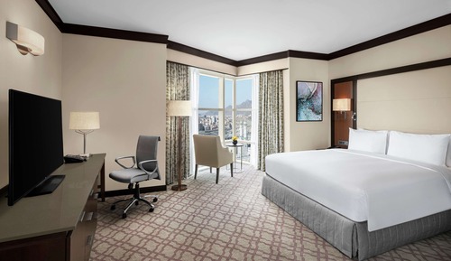 Room, 1 King Bed, Partial View