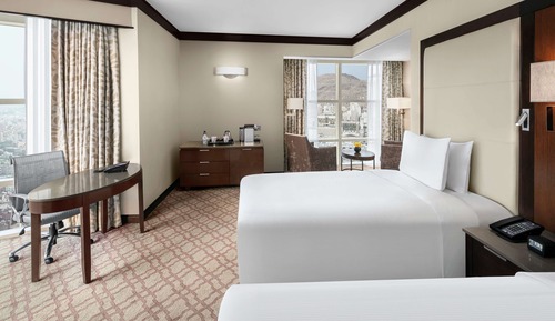 Family Room, 2 Twin Beds, Connecting Rooms, Partial View