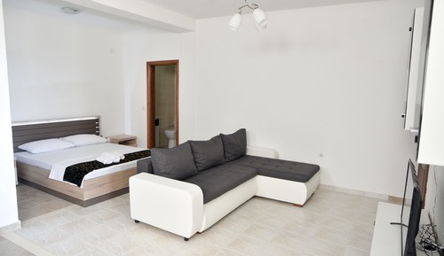 Family Studio