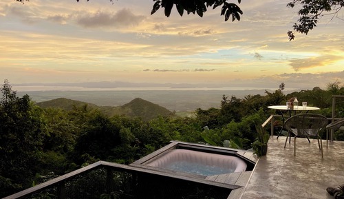 Panoramic Tent, 1 Queen Bed, Hot Tub, Mountain View
