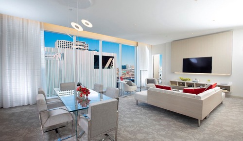 GRAND FINALE SUITE