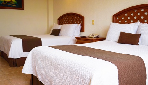 Standard Room, 2 Double Beds