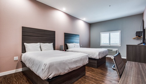 Standard Room, 2 Queen Beds, Accessible, Multiple View