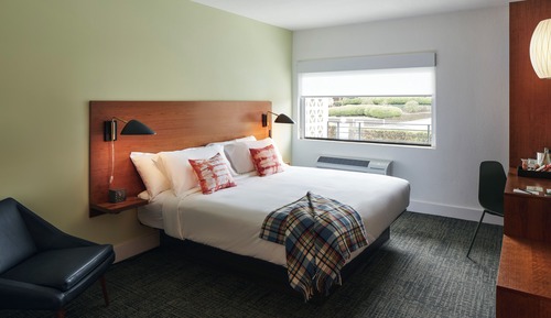 Standard Room, 1 King Bed