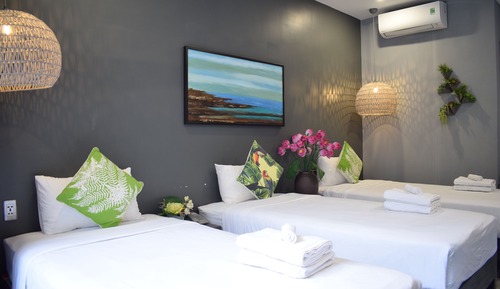 Deluxe Triple Room with Poolview