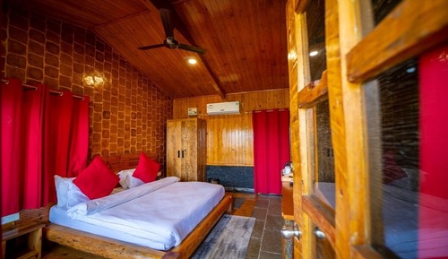 Deluxe Suite, 1 King Bed