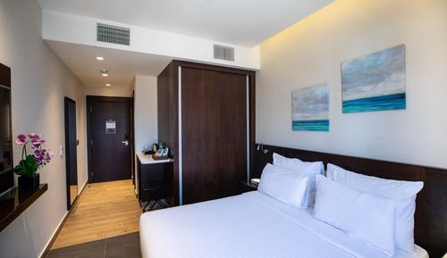 Classic Double or Twin Room, 1 Bedroom, Private Bathroom