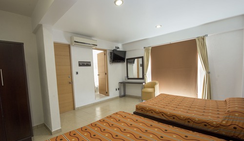 Standard Double Room, 2 Queen Beds