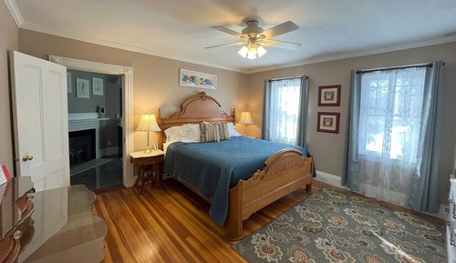 Deluxe Suite, 1 King Bed, Ocean View