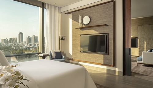 Four Seasons Executive Suite