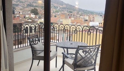 City Suite, City View