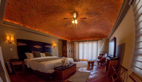 Superior Room, 1 King Bed