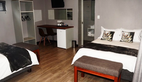 Family Room, 1 Bedroom