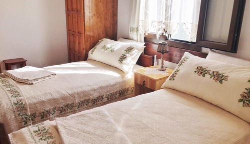 Twin Room, 2 Twin Beds