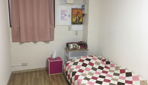 [Women Only] Standard Room, Shared Bathroom (A)