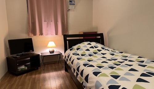 [Women Only] Standard Room, Non Smoking, Shared Bathroom (C)