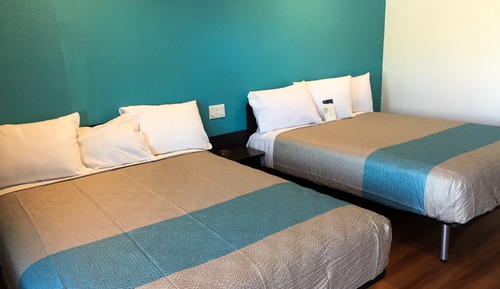 Deluxe Room, 2 Queen Beds, Non Smoking, Refrigerator