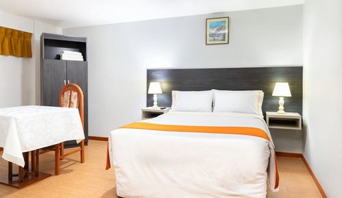 Business Double Room Single Use, 1 Large Twin Bed, Ensuite