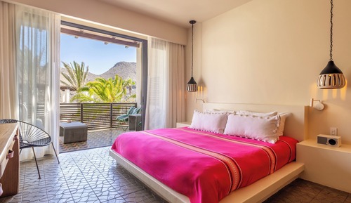 Room, 1 King Bed, Ocean View, Poolside