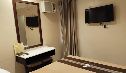 Deluxe Quadruple Room