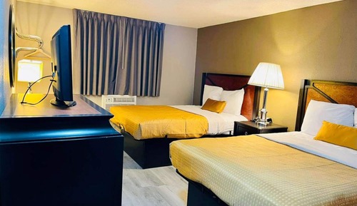Room, 2 Queen Beds, Non Smoking