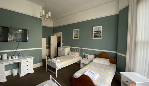 Family Room, Ensuite