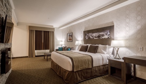 Suite, 1 King Bed, Non Smoking, Hot Tub