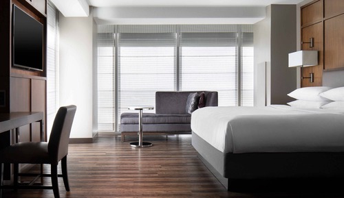 Classic Room, 1 King Bed