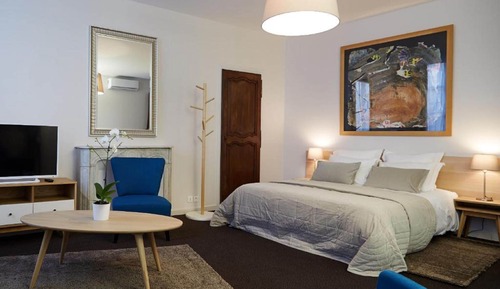 Deluxe Apartment, City View (2nd floor)