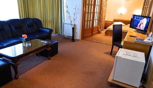 Superior Suite, 1 Bedroom, Smoking, City View