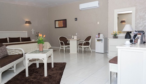 Executive Studio Suite