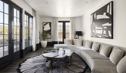 Penthouse, 1 King Bed (La Peer)