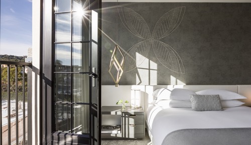 Room, 1 King Bed, Accessible, Non Smoking (Communications)