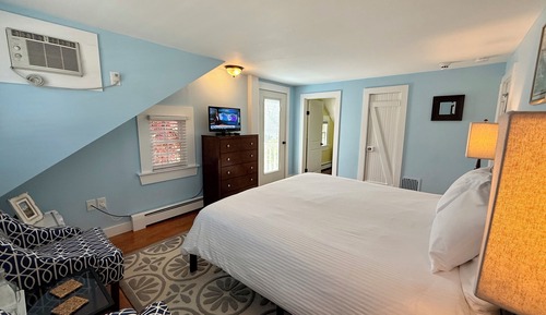 Blue Sky Room
