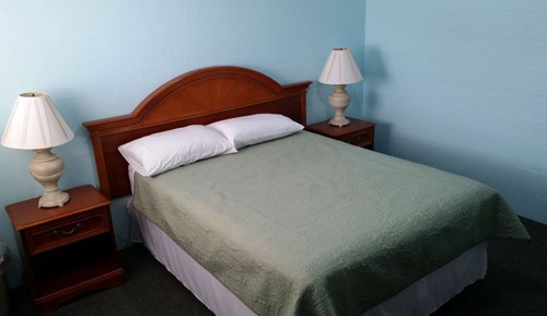 Standard Room, 1 Queen Bed