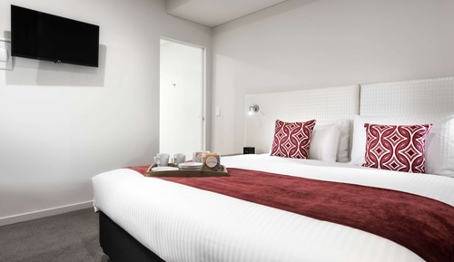 One Bedroom Non Smoking Business