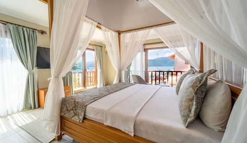 Royal Suite, Sea View