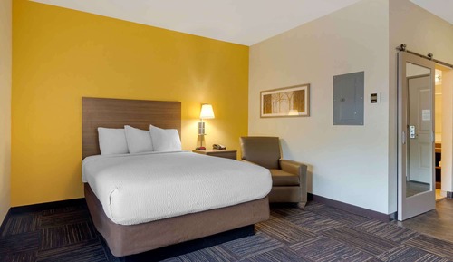 Studio, 1 Queen Bed, Non Smoking
