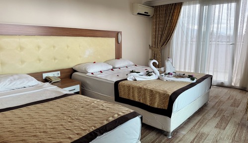 Standard Double or Twin Room, Pool View