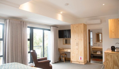 Deluxe Room, Balcony