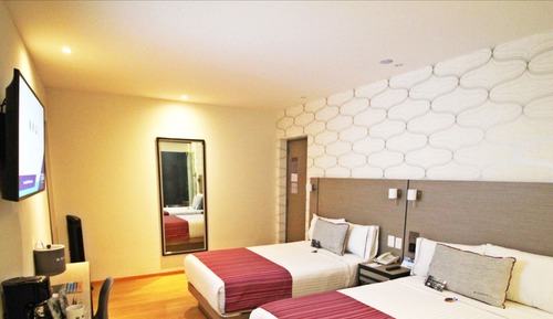 Premier Double Room, 2 Double Beds