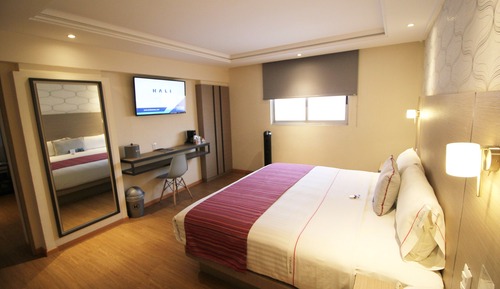 Premier Room, 1 King Bed