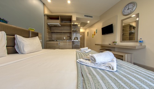 Economy Room