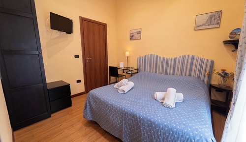 Superior Double Room, Annex Building (Via Donnalbina)