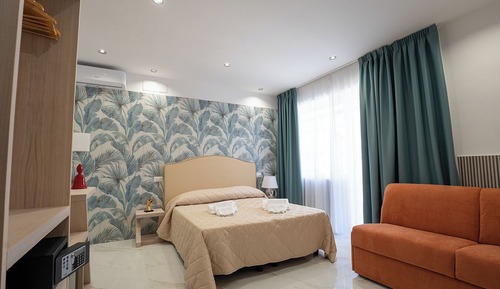 Deluxe Quadruple Room, Annex Building (via De Gasperi 45)