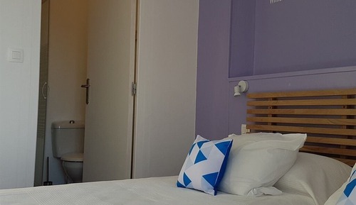 Standard Double or Twin Room, Private Bathroom (Balcon)