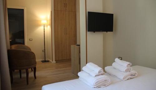 Standard Double Room, 1 Queen Bed