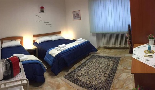 Triple Room, Shared Bathroom