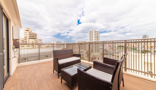 Basic Penthouse, 1 Bedroom, Non Smoking, Balcony
